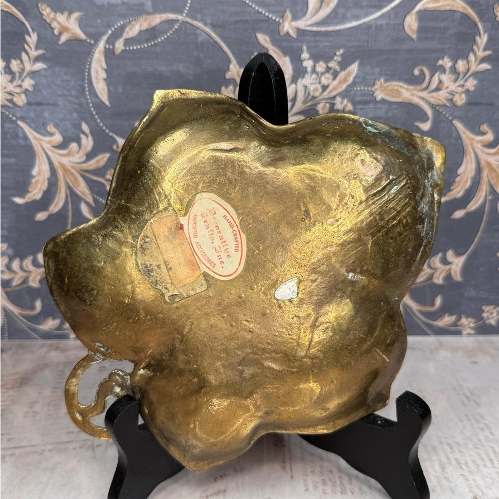 Vintage Solid Brass Leaf Dish Trinket Tray MCM Hollywood Regency Decor - Picture 6 of 9
